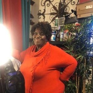 Meet your Posher, Carrie